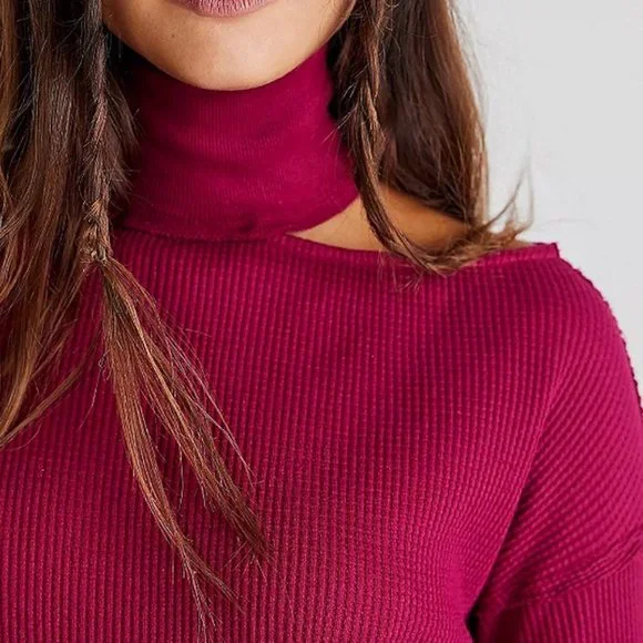 NEW Free People Just For You Cutout Shoulder Mock Neck Thermal Top Wine $98 S - Picture 8 of 11